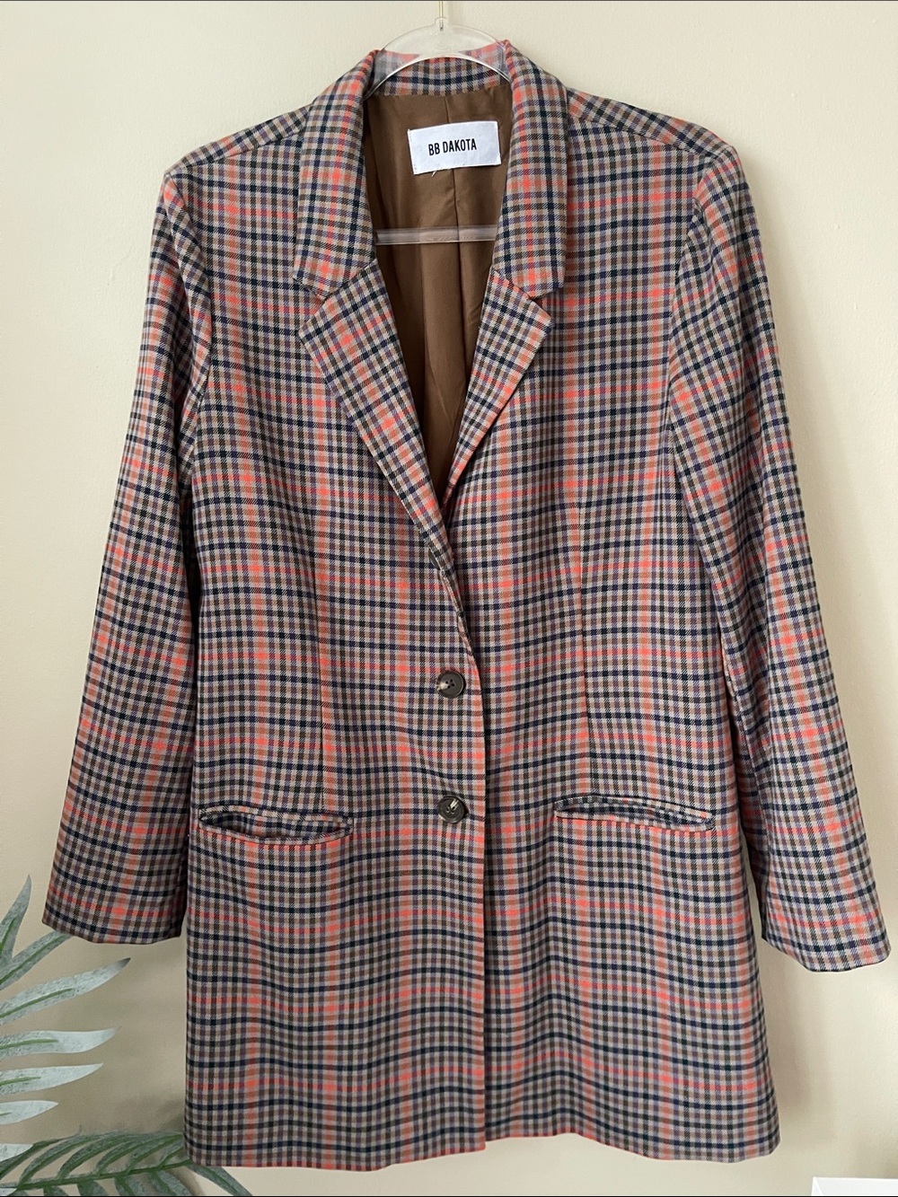 BB Dakota Plaid Long Blazer in Coral and Brown Checks
Size M